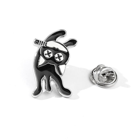 SPOOKY BLACK CAT PIN